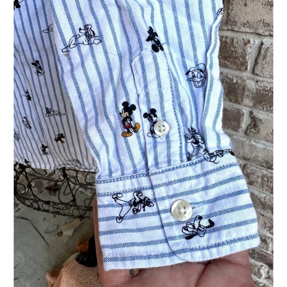 Gap Baby Toddler Button Down Shirt 5T All Over Print Mickey Goofy Donal… - Picture 11 of 12